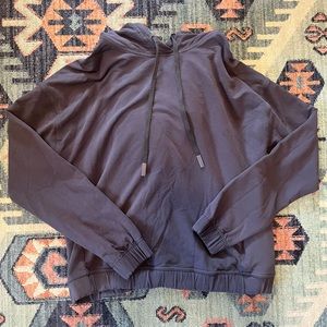 🍋lululemon Grey/purple open back hoodie